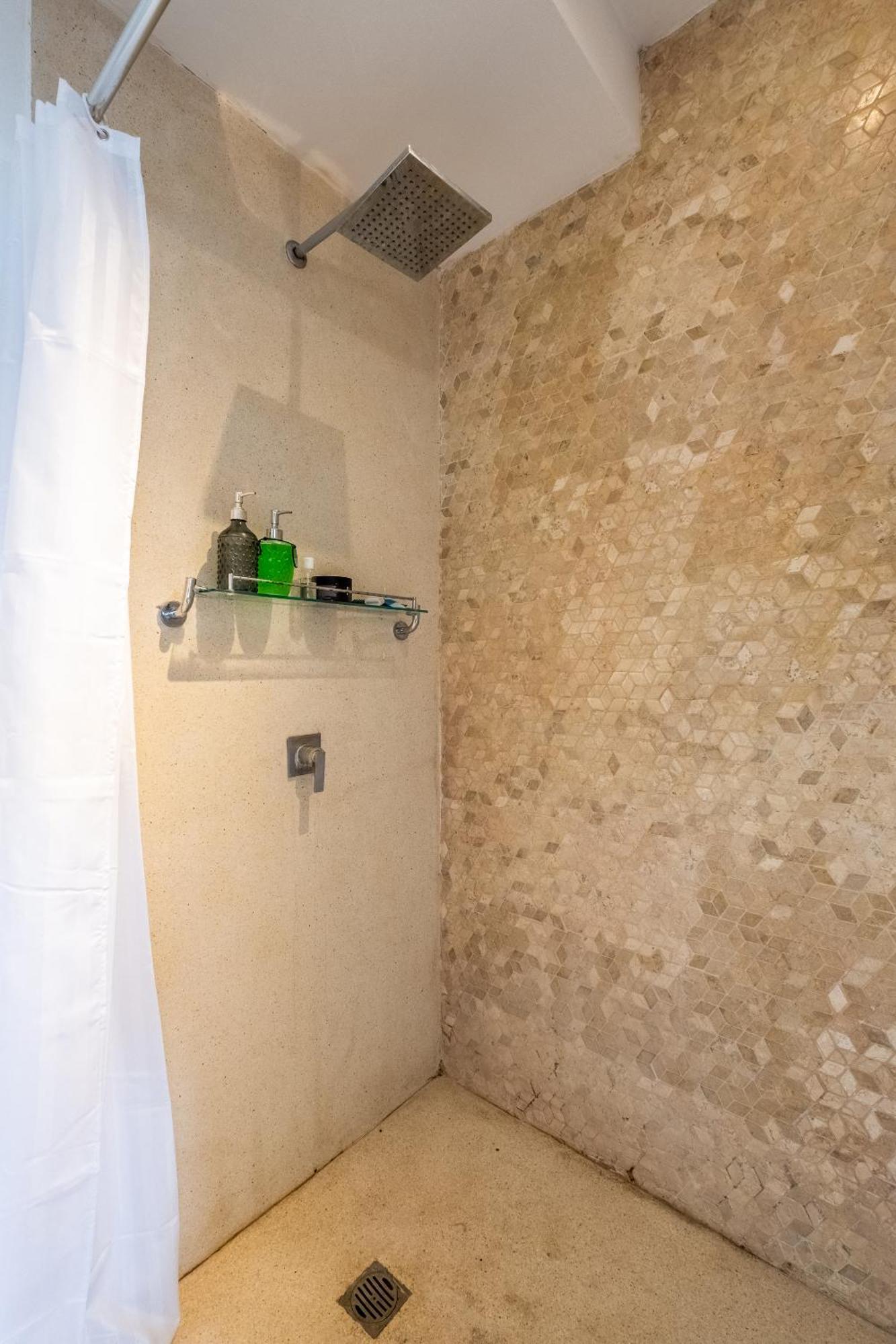 Melon 4 Bedrooms Villa *